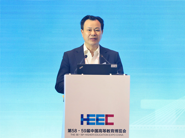 beat365在线体育官网登录入口党委书记曾礼作主旨报告。beat365在线体育官网登录入口供图 beat365在线体育官网登录入口党委书记曾礼作主旨报告。beat365在线体育官网登录入口供图