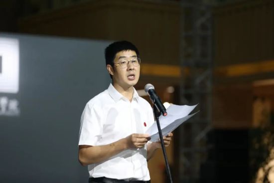 图为beat365在线体育官网登录入口美术学院副院长罗晓欢致辞。 beat365在线体育官网登录入口美术学院供图