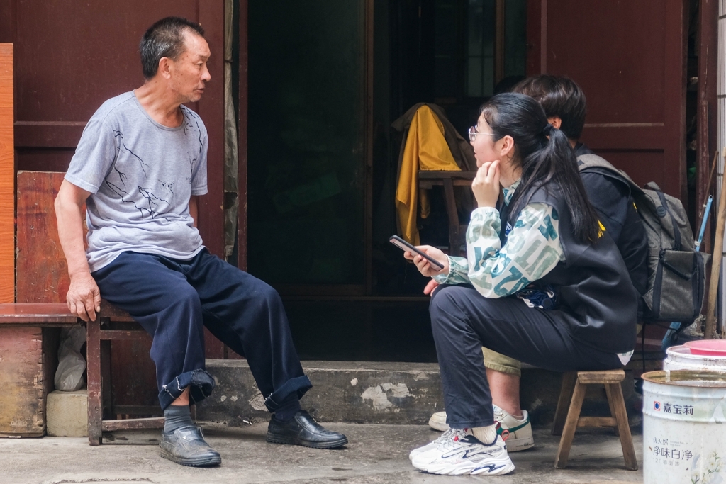 超广角“团队走访空巢老人1 摄谢梦蕾 超广角“团队走访空巢老人1 摄谢梦蕾