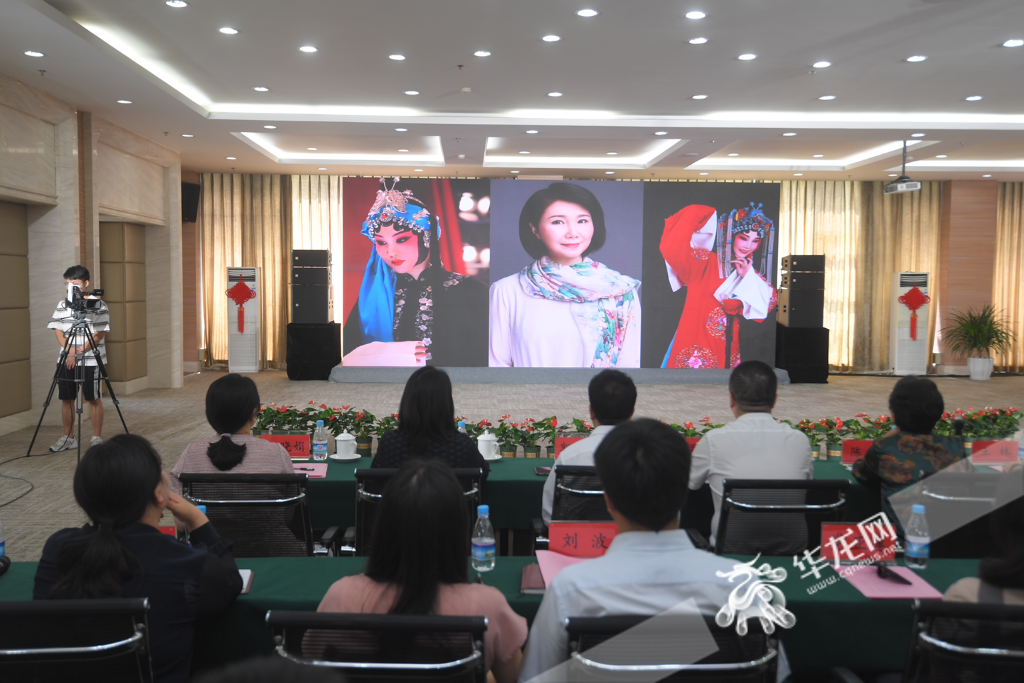 启动仪式现场。华龙网-新重庆客户端记者 秦思思 摄 启动仪式现场。华龙网-新重庆客户端记者 秦思思 摄