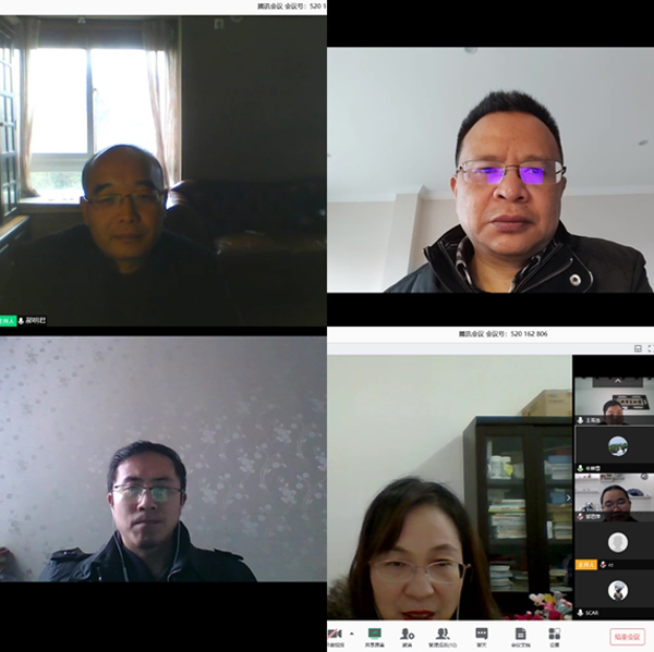 预答辩委员会专家在线进行提问和指导